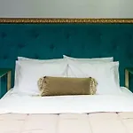 Gold Residences - Free Parking * 德拉玛
