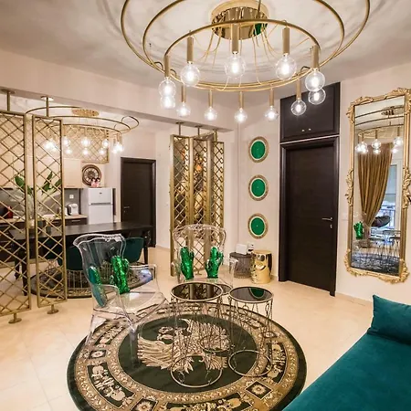 Apartment Gold Residences - Parking , Central Suites *
