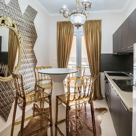 Gold Residences - Parking , Central Suites Apartment *