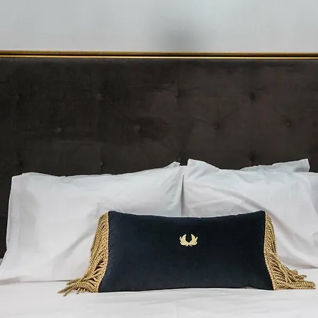 Gold Residences - Parking , Central Suites *