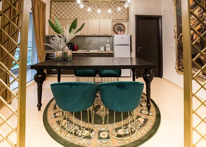 Gold Residences - Free Parking *